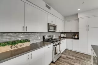 Photo #5: ML82002518 Listing 