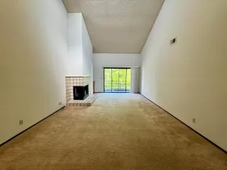 Photo #6: ML82002600 Listing