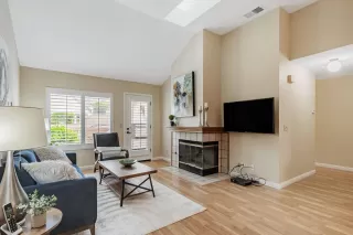 Photo #4: ML82002707 Listing 