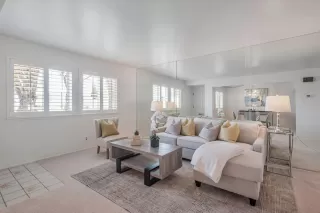 Photo #4: ML82002772 Listing