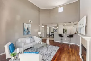 Photo #4: ML82002832 Listing