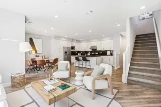 Photo #5: ML82003015 Listing