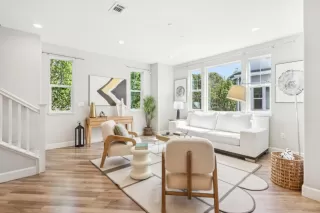 Photo #6: ML82003015 Listing