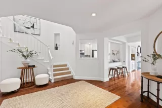 Photo #5: ML82003024 Listing