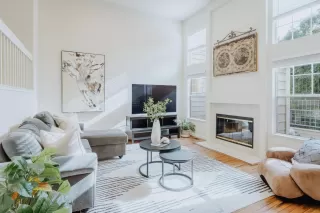 Photo #3: ML82003038 Listing