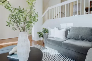 Photo #5: ML82003038 Listing