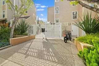 Photo #2: ML82003151 Listing