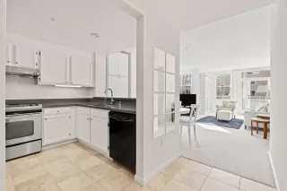 Photo #5: ML82003151 Listing