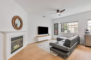 Photo #5: ML82003172 Listing 