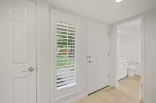 Photo #4: ML82003193 Listing