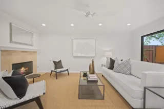 Photo #6: ML82003193 Listing