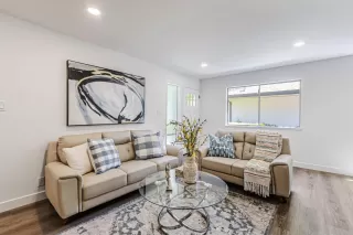 Photo #4: ML82003357 Listing 