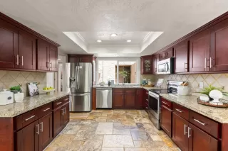 Photo #4: ML82003530 Listing 