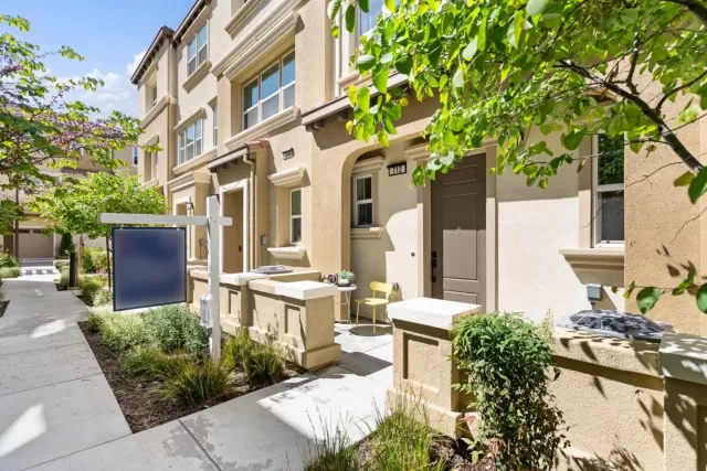 MLS: ML82003536 Condo For Sale