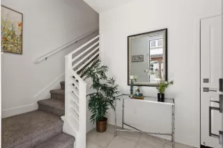 Photo #4: ML82003536 Listing