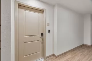 Photo #5: ML82003748 Listing 