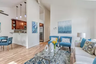 Photo #3: ML82003796 Listing