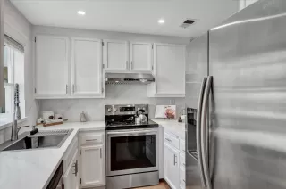 Photo #2: ML82003809 Listing