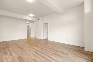 Photo #6: ML82003810 Listing