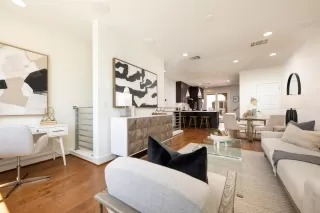 Photo #3: ML82003859 Listing