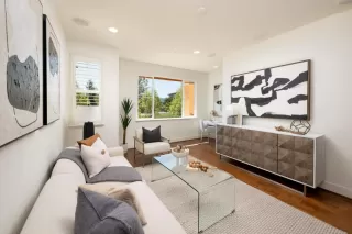 Photo #5: ML82003859 Listing