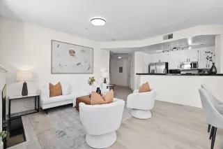 Photo #3: ML82003896 Listing 