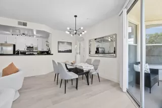 Photo #5: ML82003896 Listing 