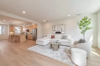 Photo #5: ML82003973 Listing