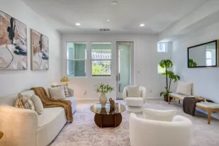 Photo #2: ML82003994 Listing