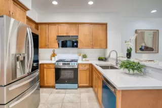 Photo #5: ML82003994 Listing