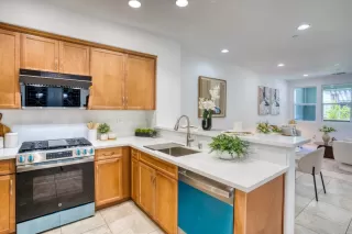 Photo #6: ML82003994 Listing