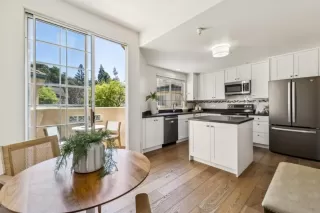 Photo #6: ML82003997 Listing