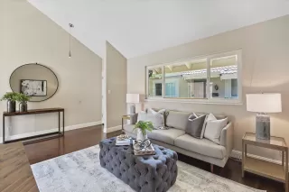 Photo #5: ML82004069 Listing