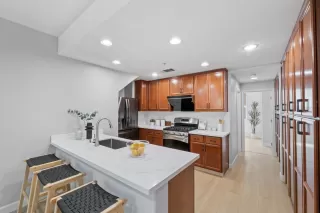 Photo #4: ML82004128 Listing 