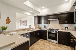 Photo #5: ML82004132 Listing 