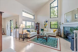 Photo #5: ML82004192 Listing 