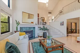 Photo #6: ML82004192 Listing 