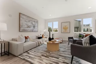 Photo #6: ML82004318 Listing