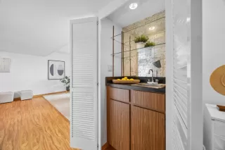 Photo #6: ML82004373 Listing 