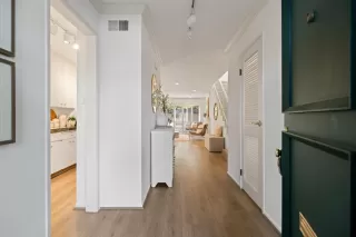 Photo #3: ML82004377 Listing 