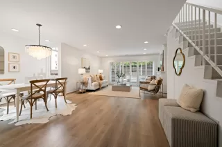 Photo #4: ML82004377 Listing 