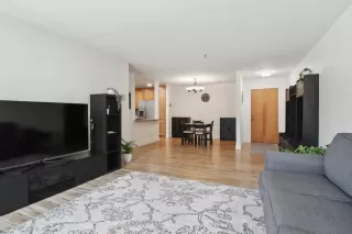 Photo #5: ML82004428 Listing 