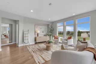 Photo #4: ML82004433 Listing