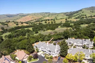 Photo #4: ML82004453 Listing