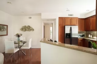 Photo #4: ML82004488 Listing