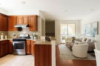 Photo #6: ML82004488 Listing