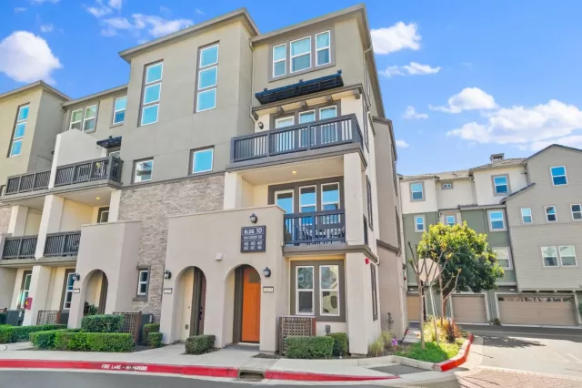 MLS: ML82004524 Condo For Sale