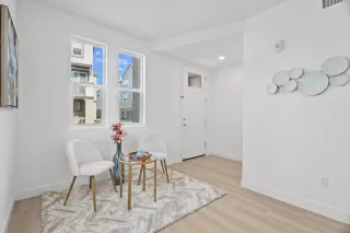 Photo #5: ML82004524 Listing