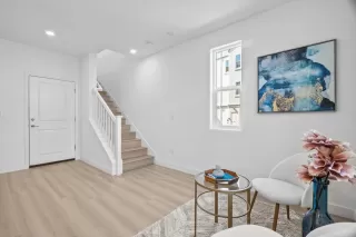 Photo #6: ML82004524 Listing