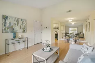 Photo #2: ML82004634 Listing 